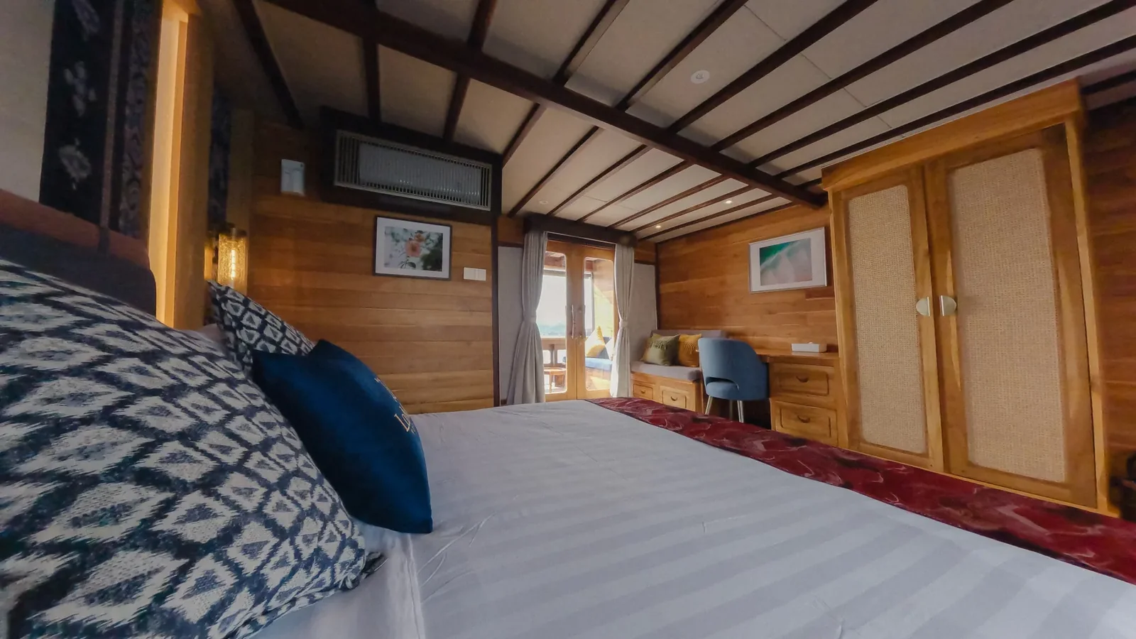 Eiffel Cabin