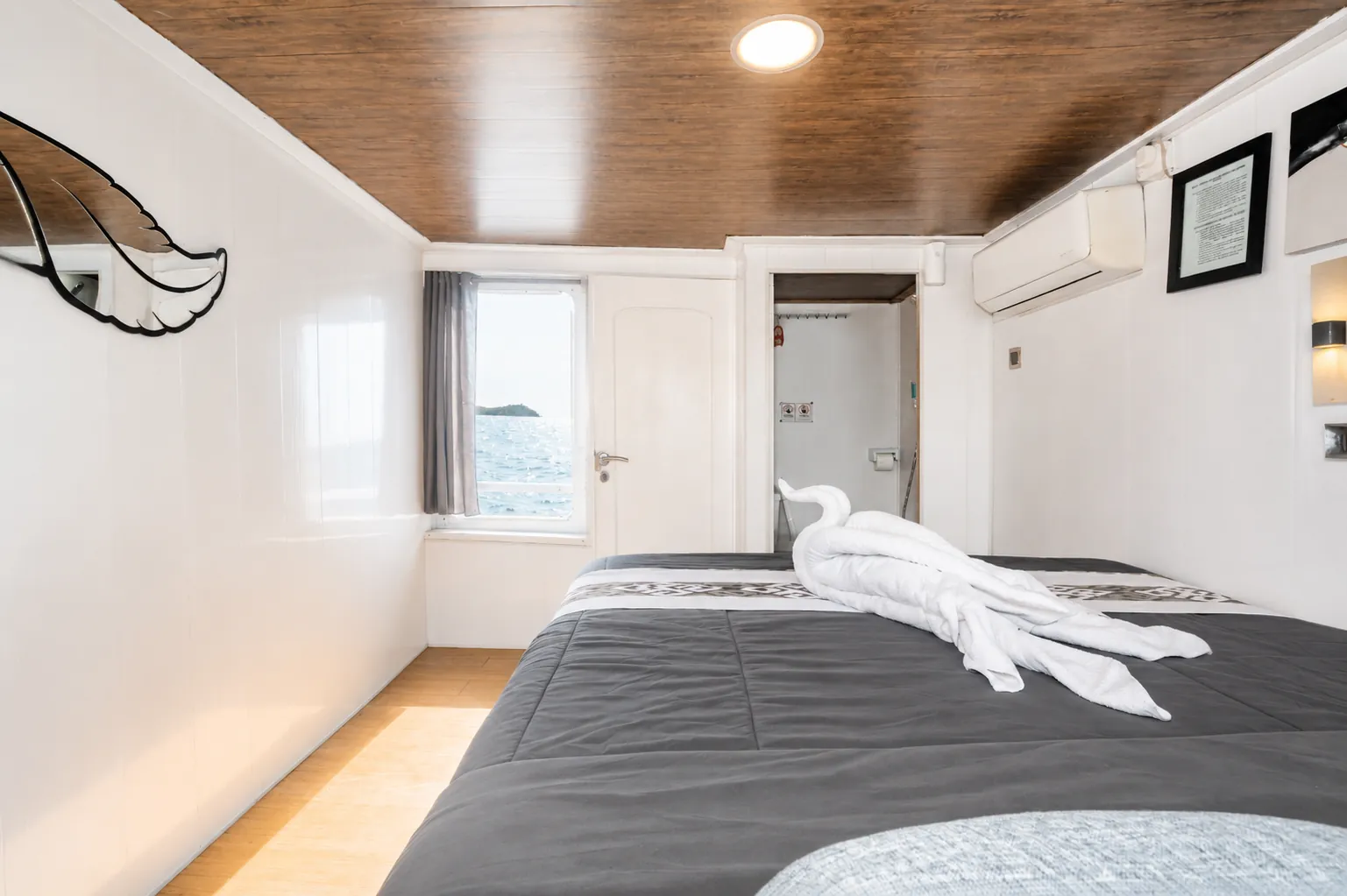 Private Cabin 1
