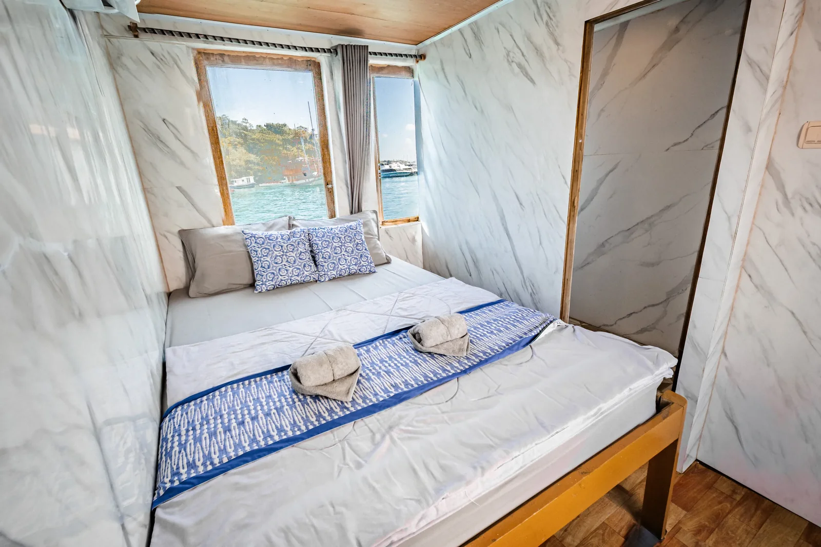 Private Cabin