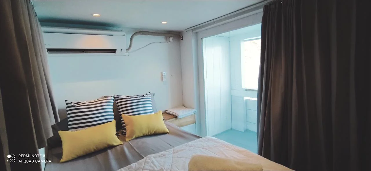 Padar Cabin