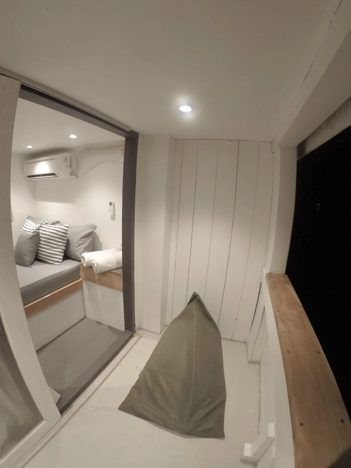 Padar Cabin