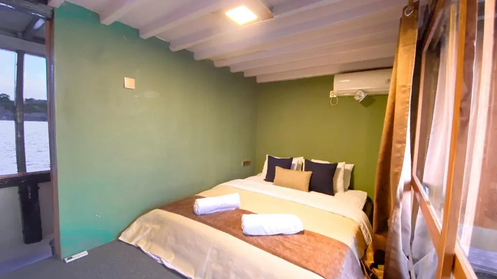 Superior Cabin
