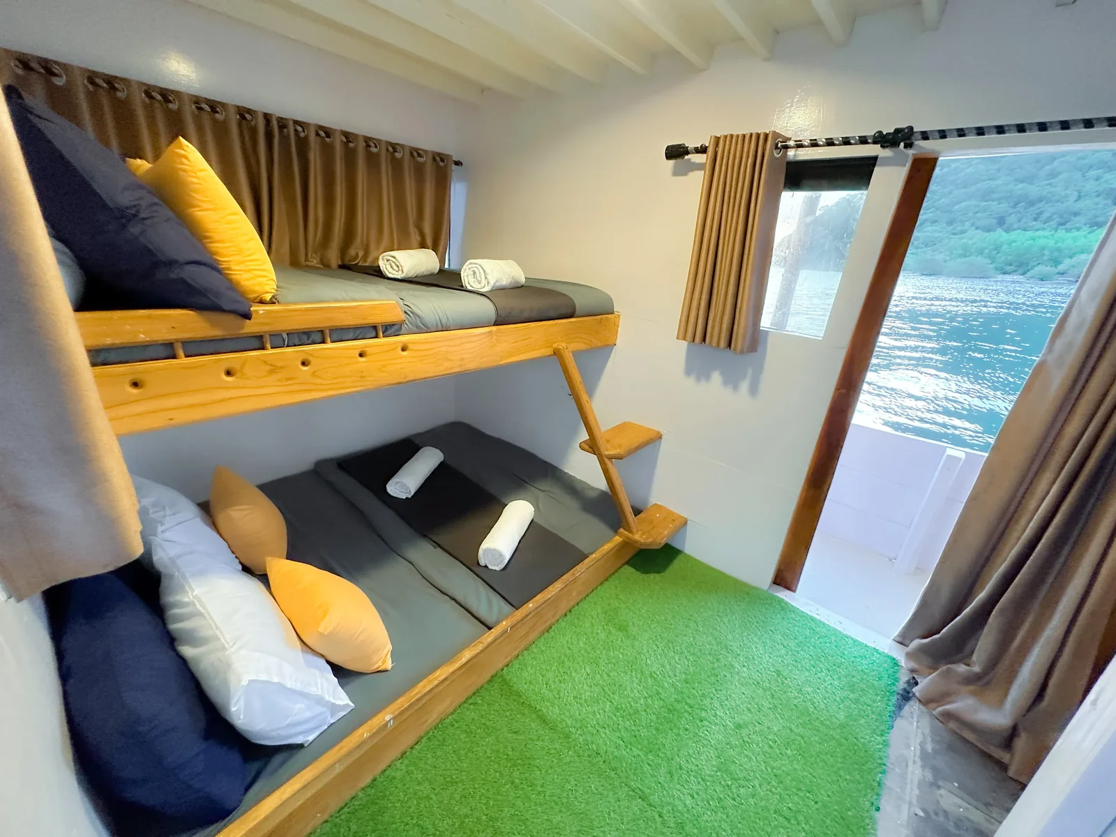 Deluxe Cabin