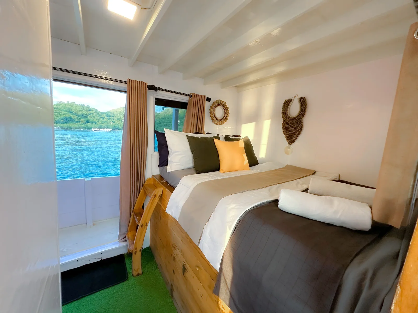 Suite Cabin