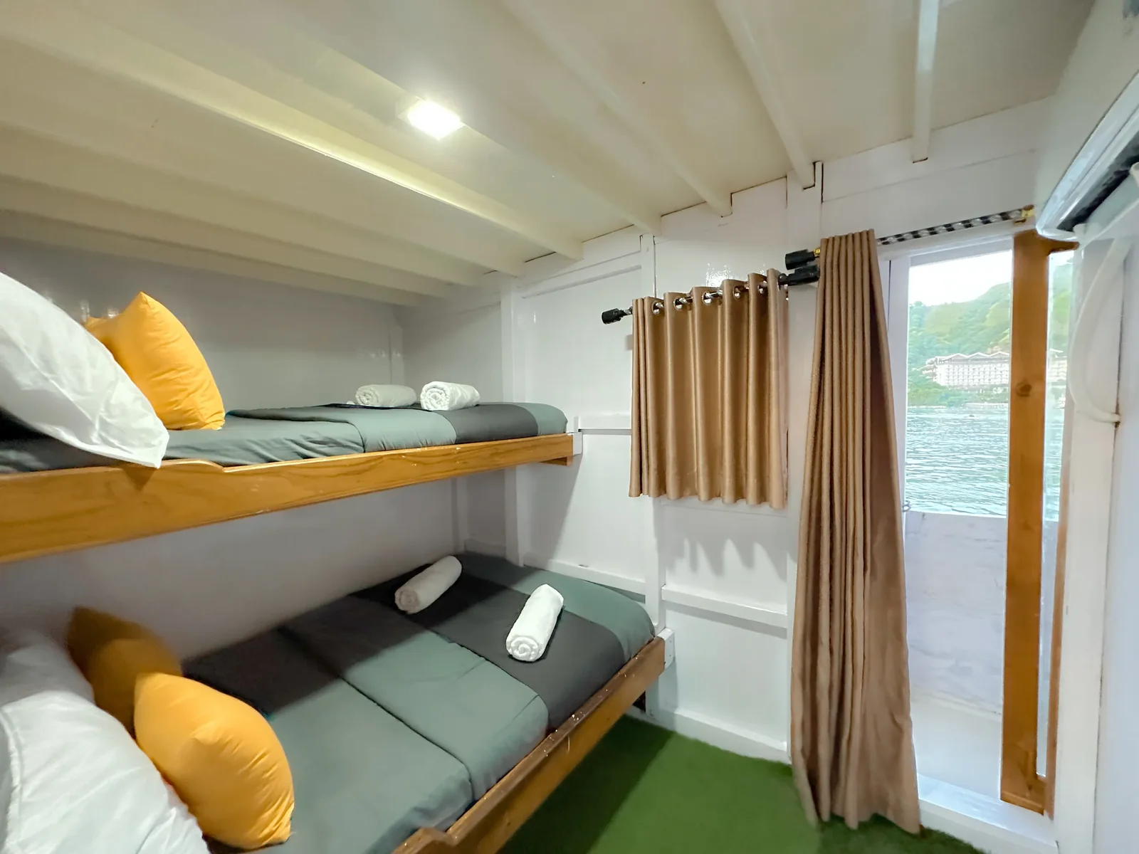 Superior Cabin