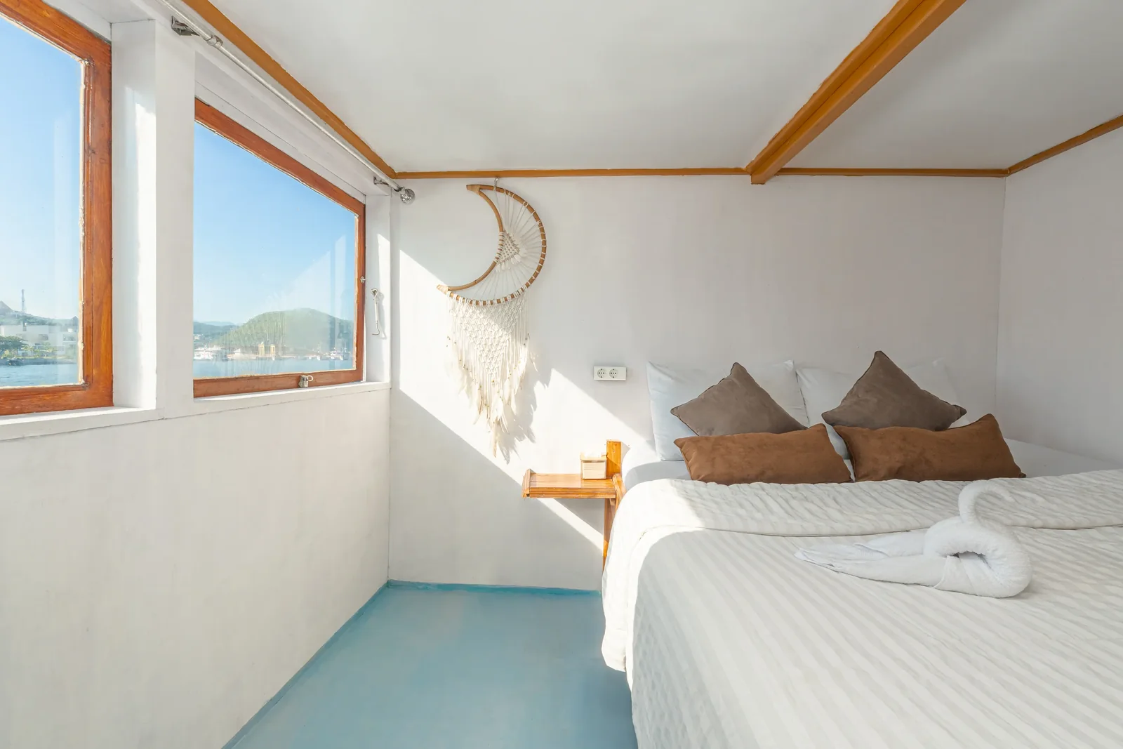 Deluxe Cabin