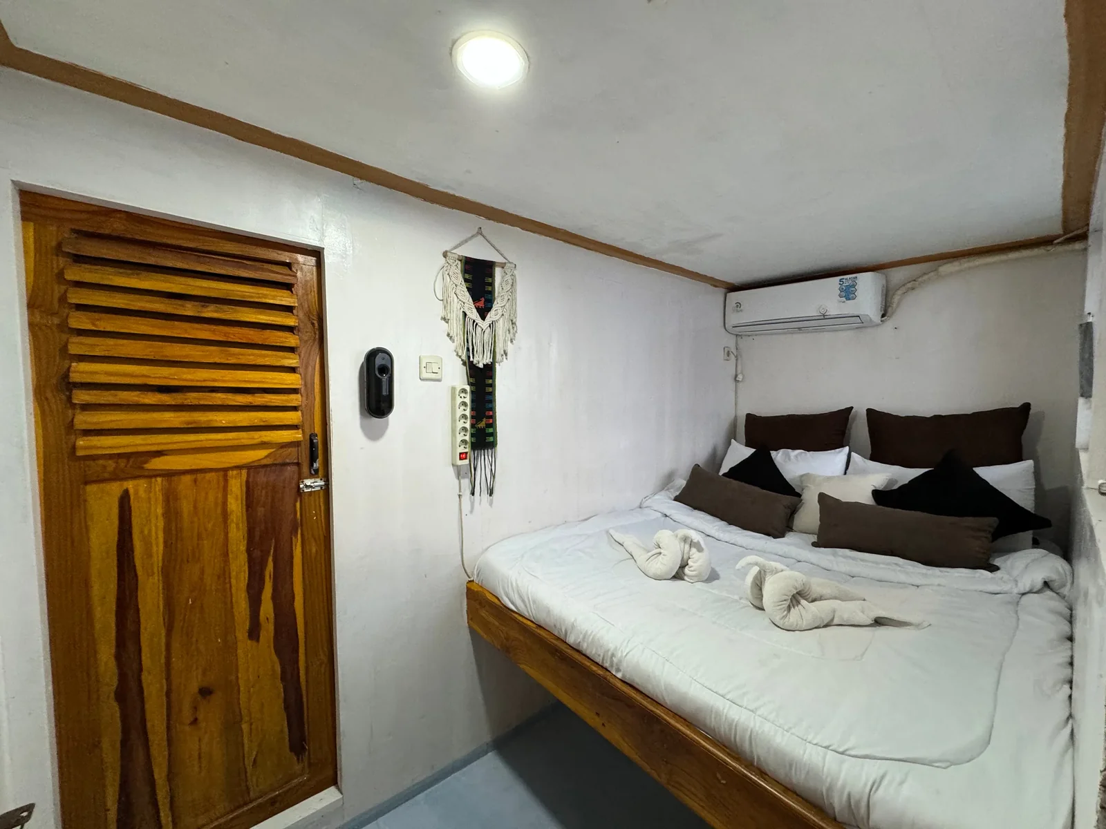 Superior Cabin