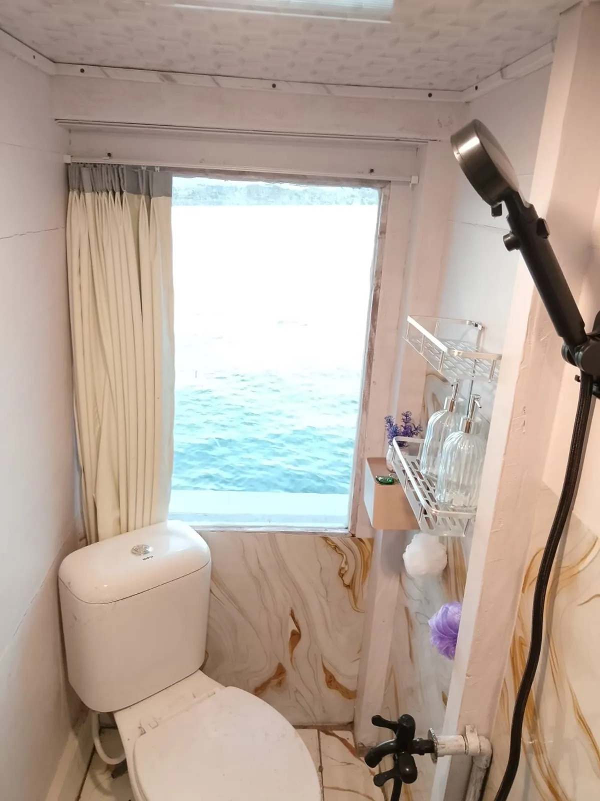 Private Cabin