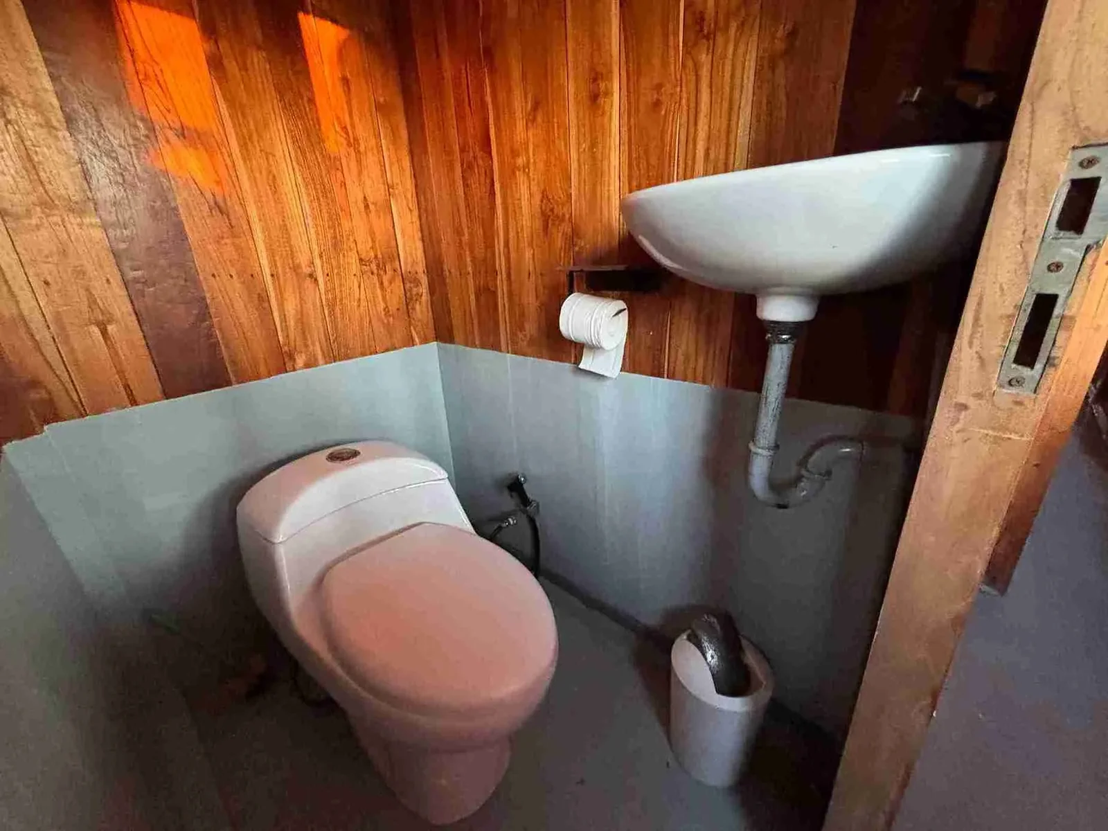 Bajo Cabin