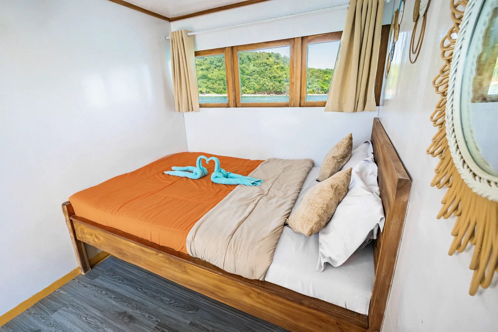 Private Cabin 1