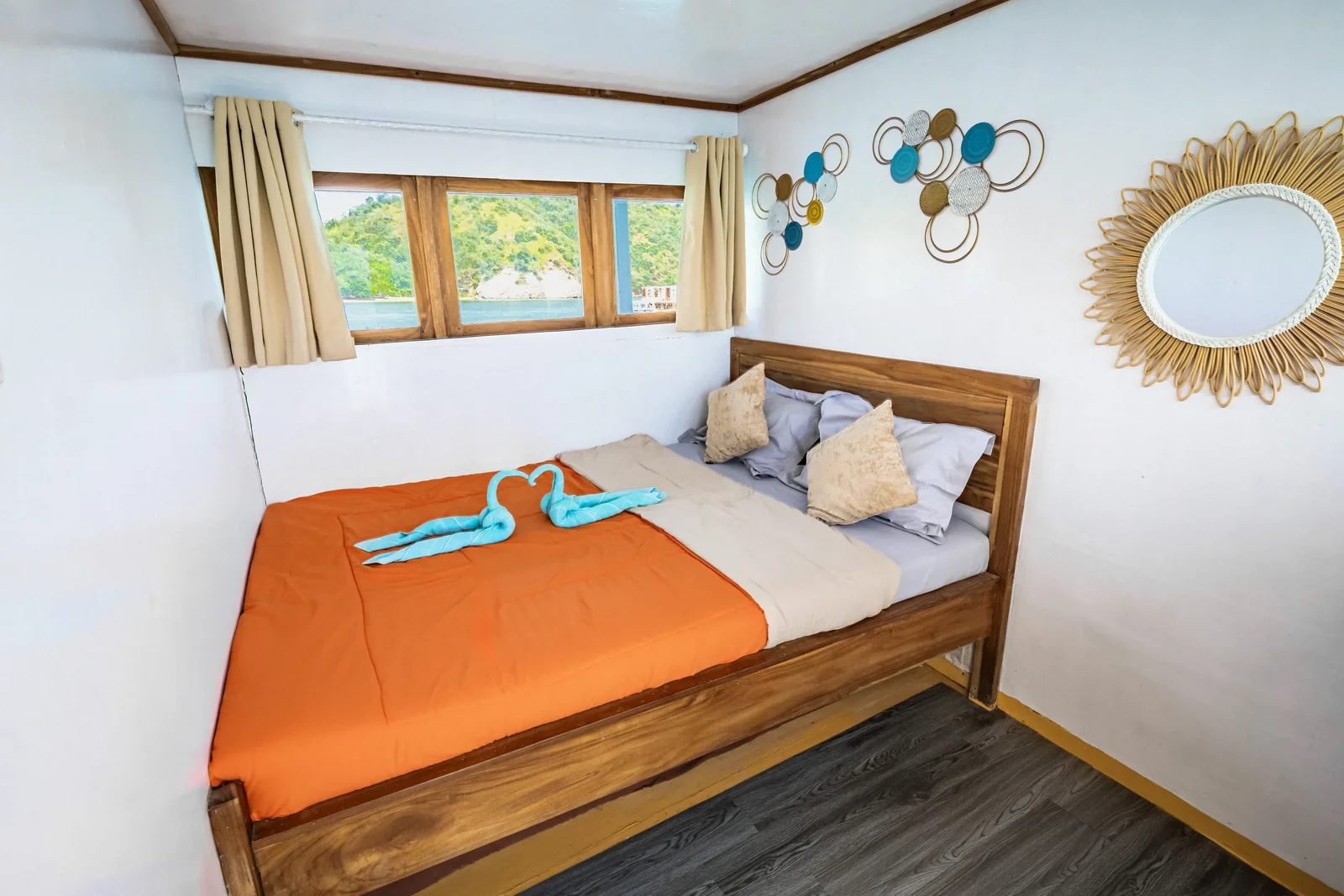 Private Cabin 2