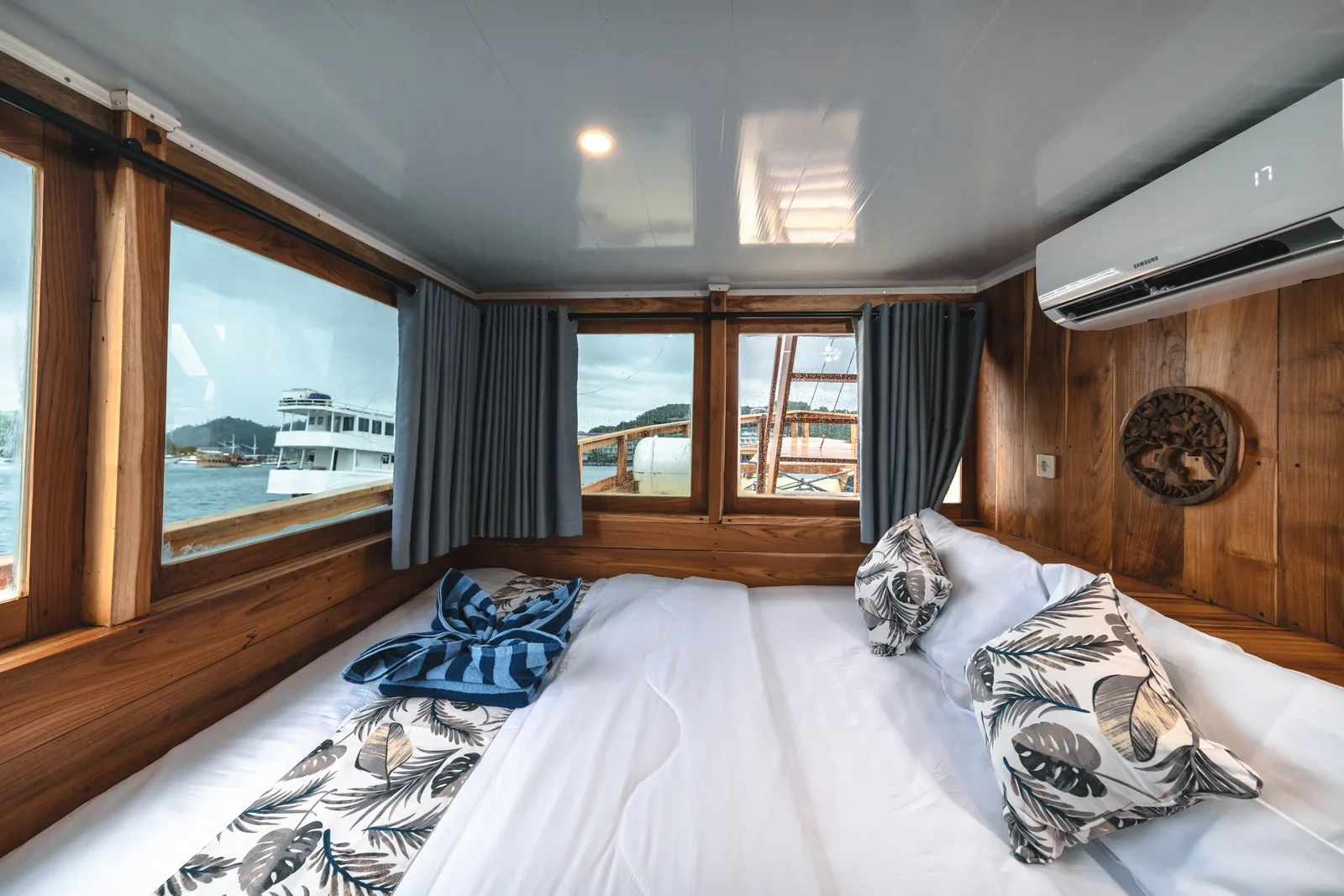 Deluxe Full Ocean Cabin