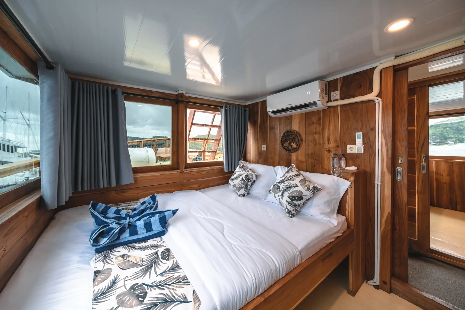 Deluxe Full Ocean Cabin