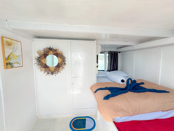 Private Cabin 1