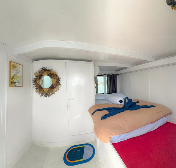 Private Cabin 1