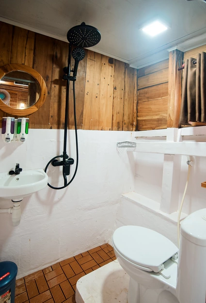 Deluxe Cabin 2