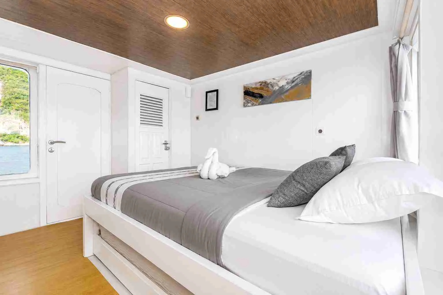 Private Cabin 1