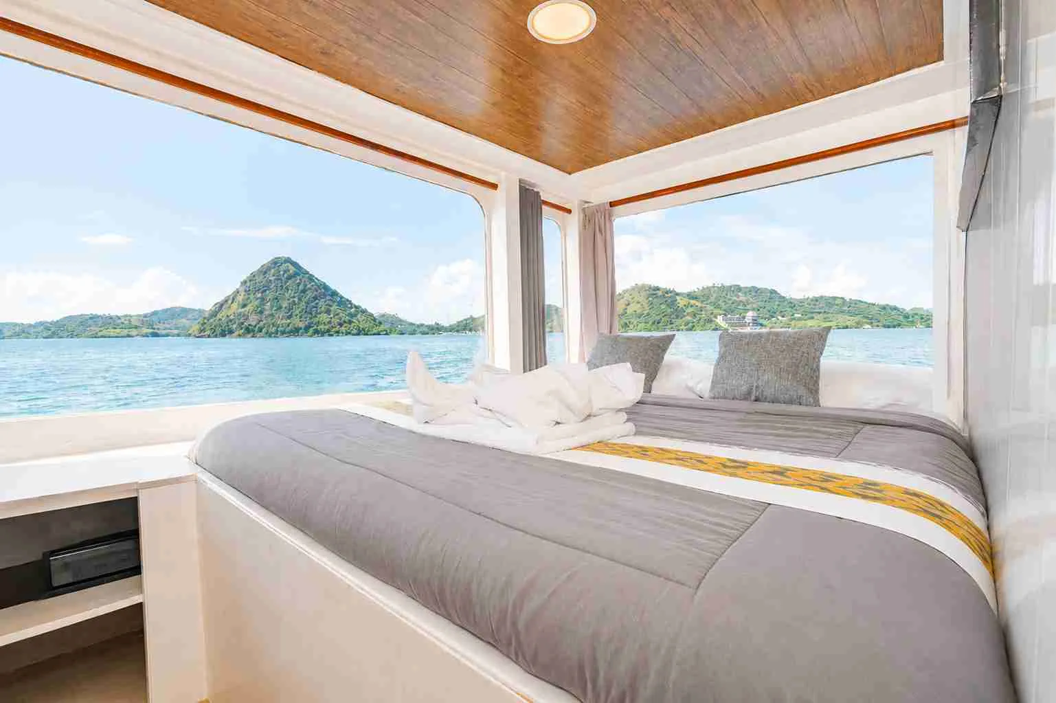 Private Cabin 2