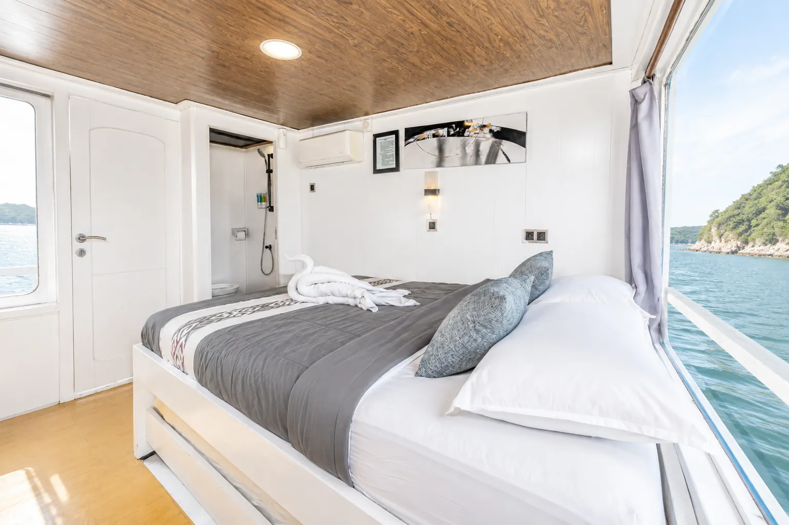 Private Cabin