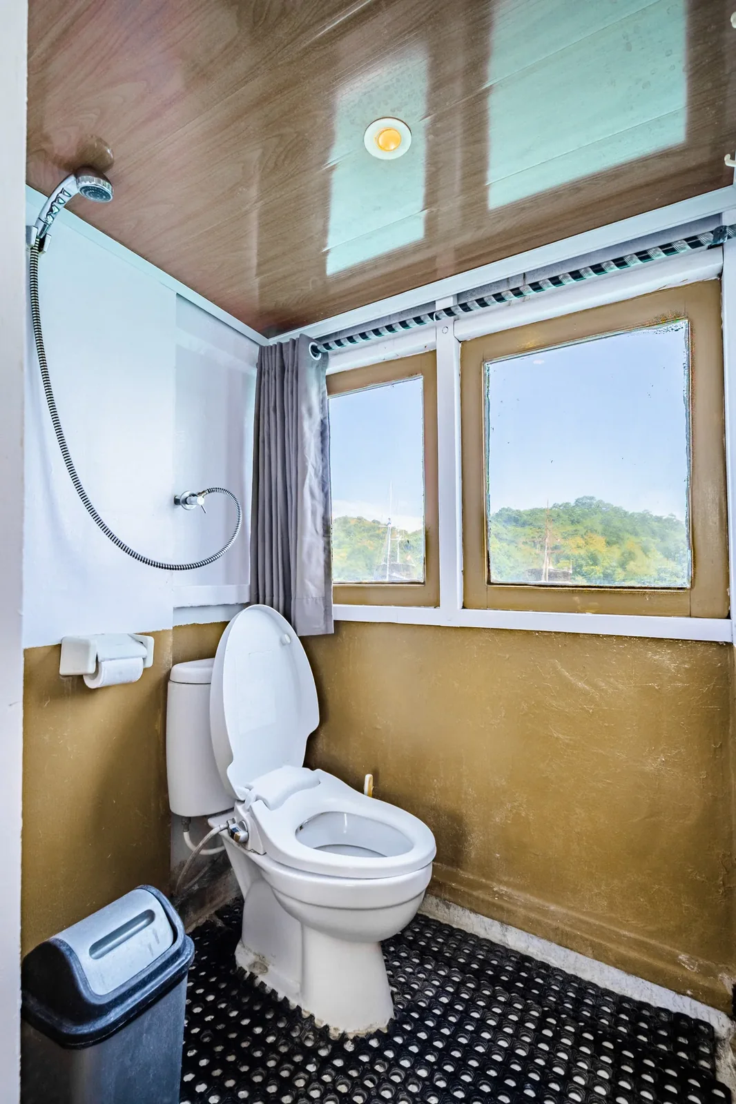 Master Cabin 1