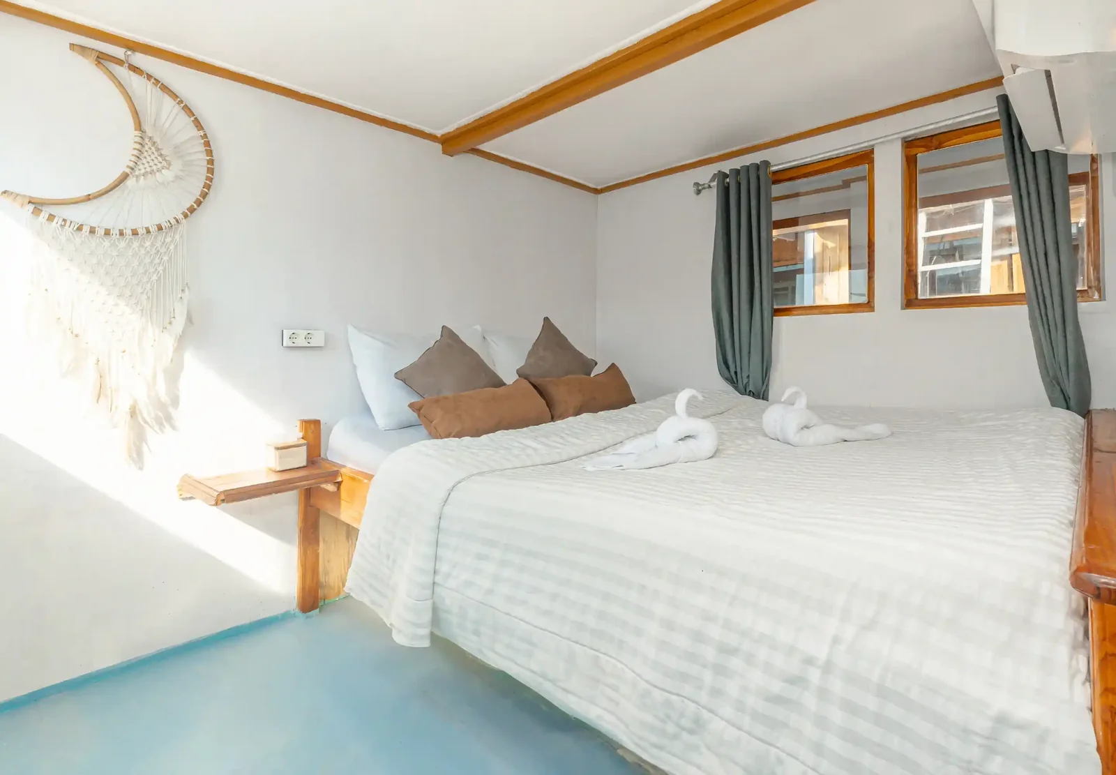 Deluxe Cabin