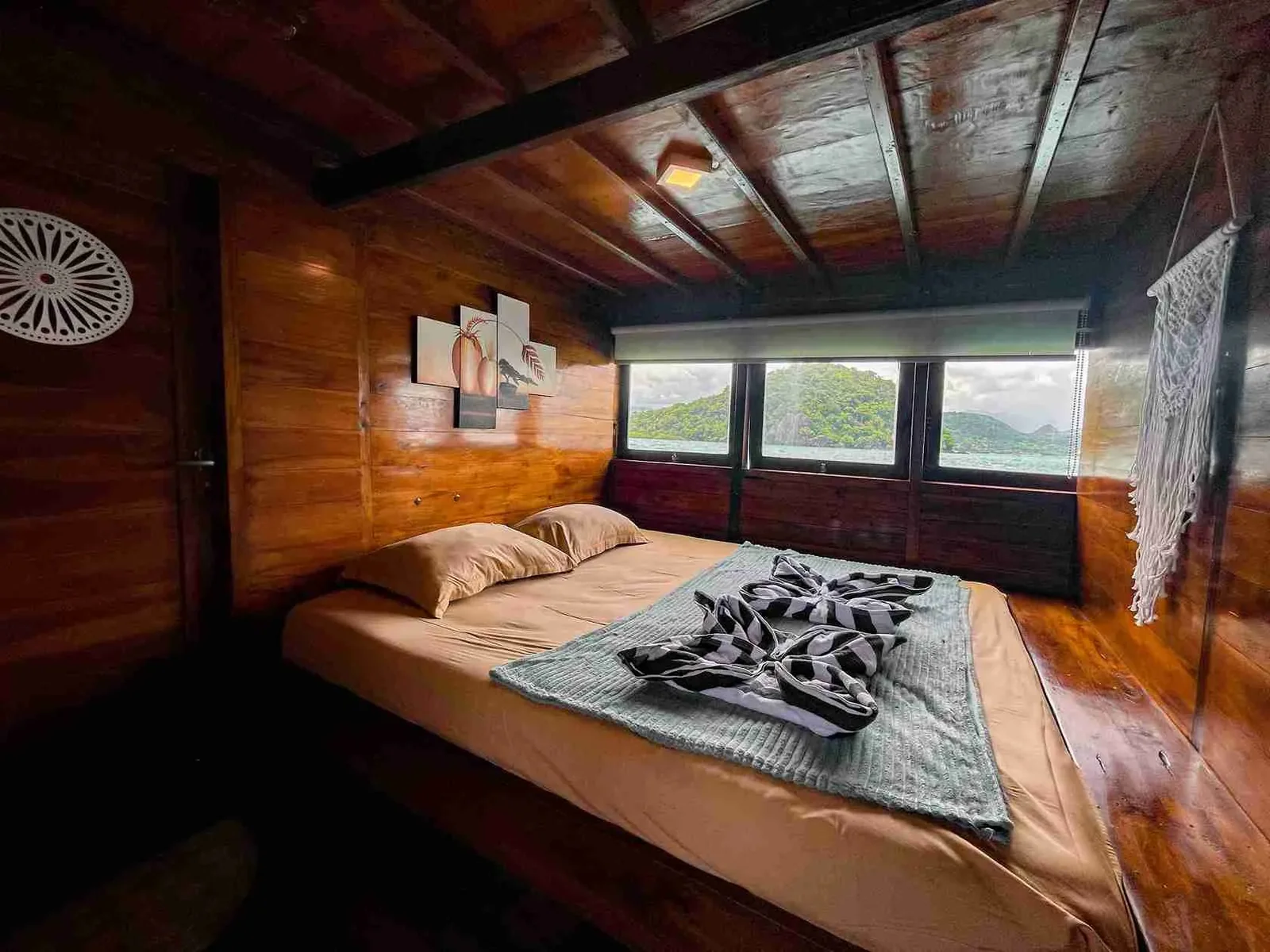 Private Cabin 1