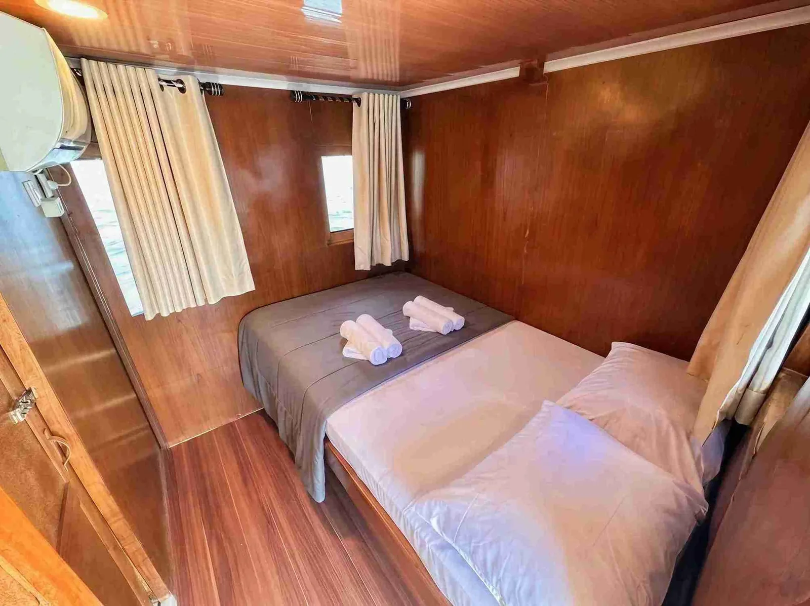 Private Cabin