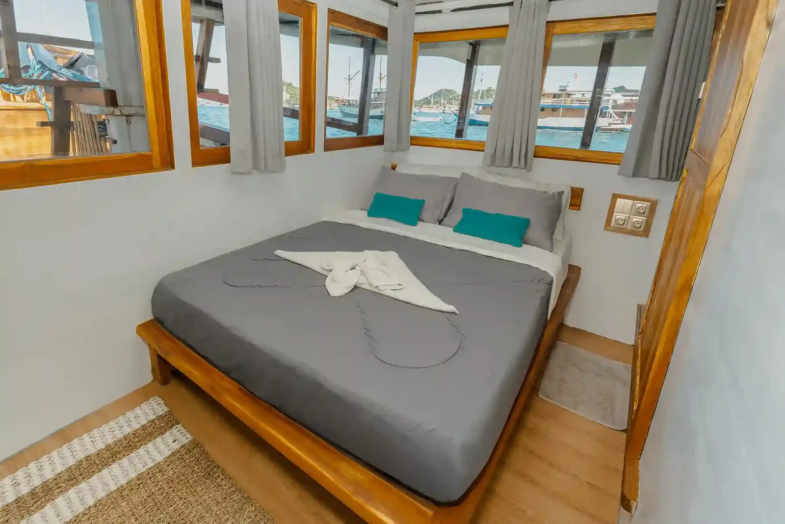 Private Cabin