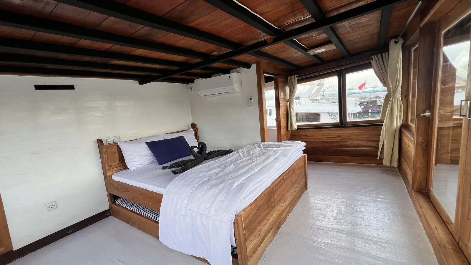 Royal Master Cabin