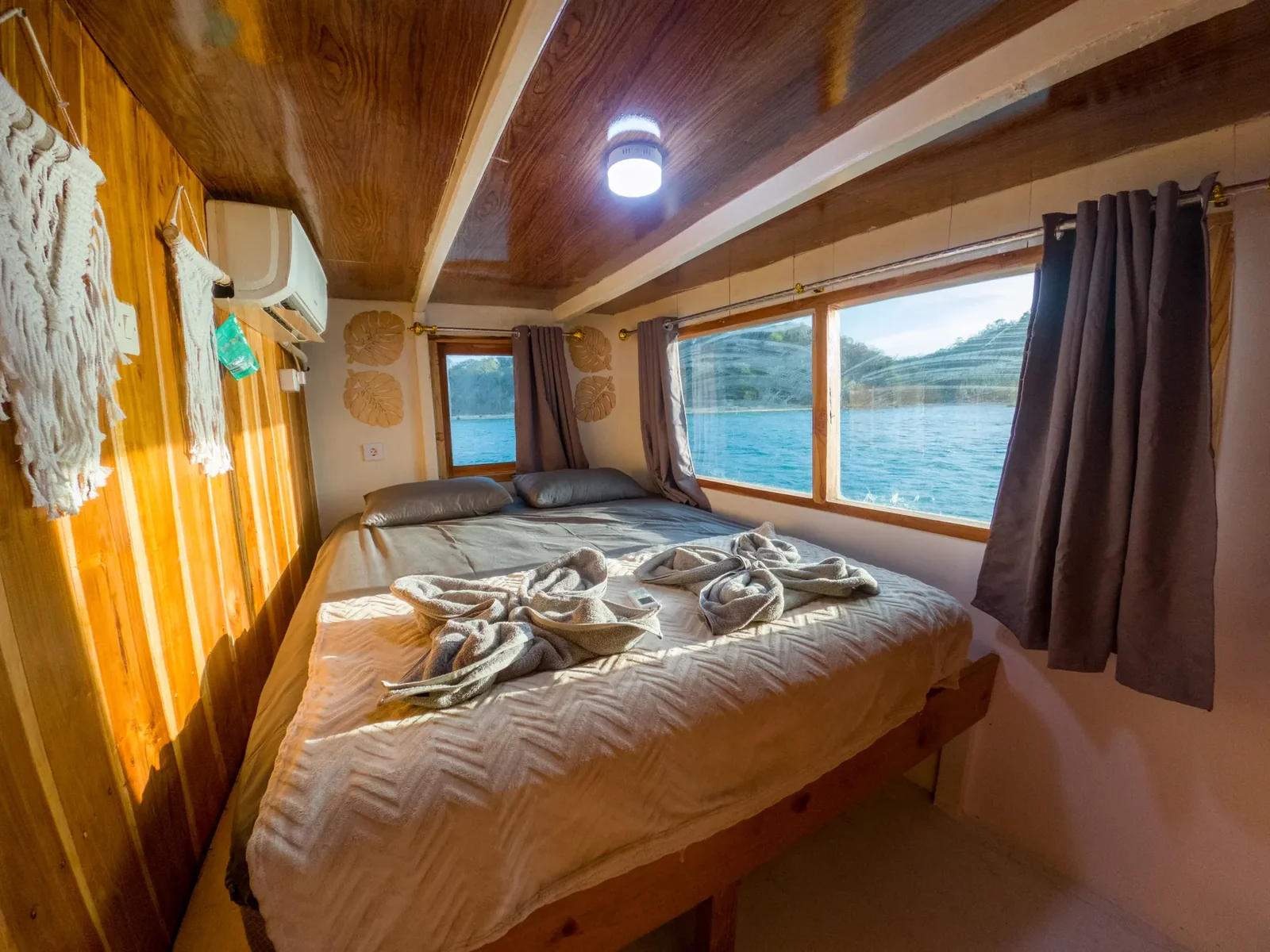 Deluxe Cabin