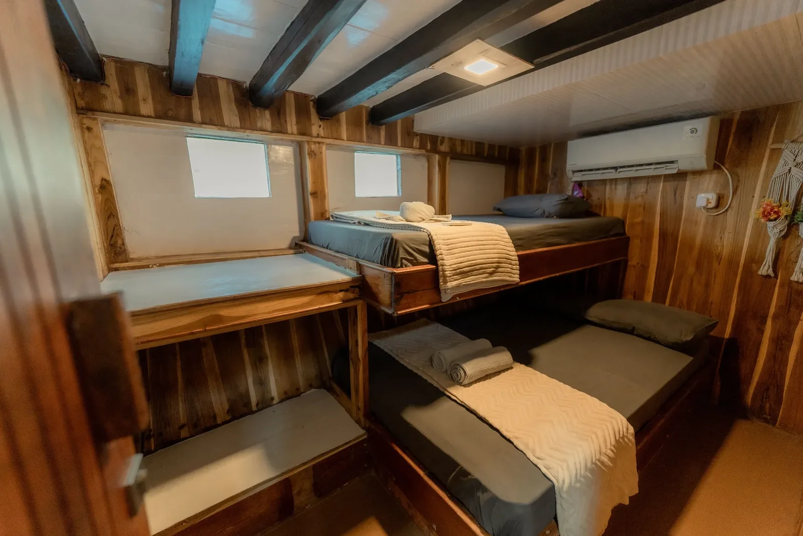 Triple Cabin