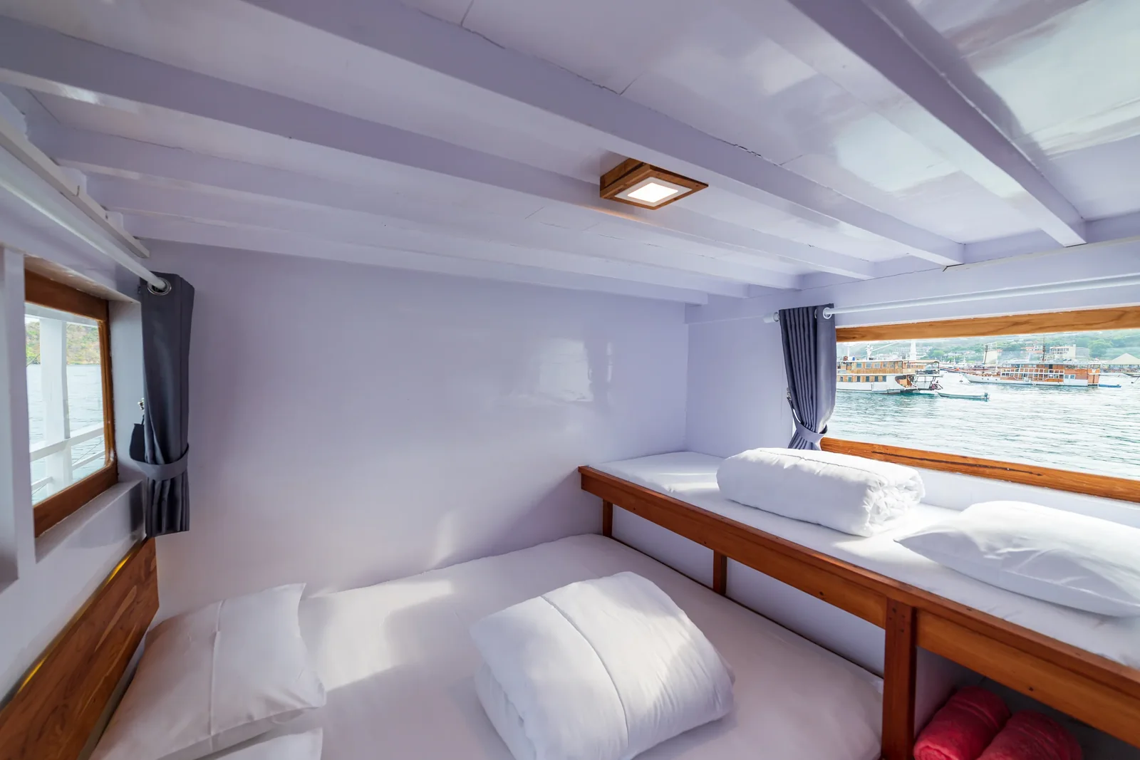 Triple Cabin
