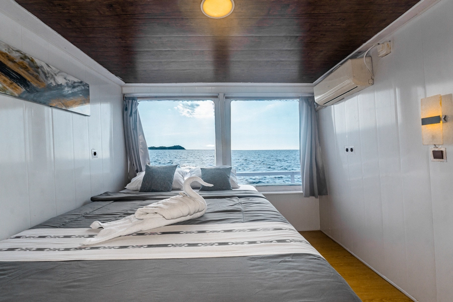 Private Cabin 2
