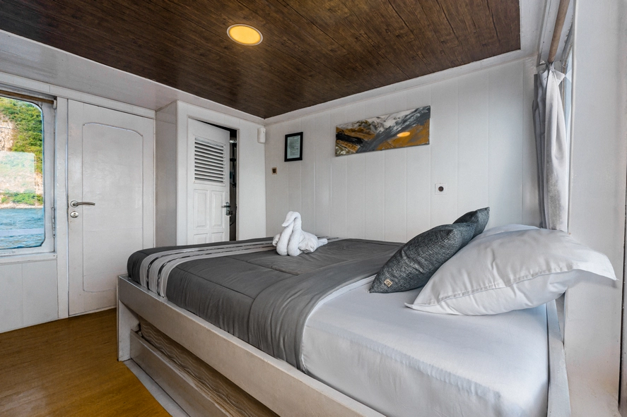 Private Cabin 2