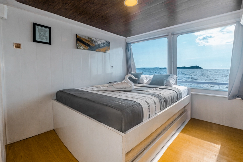 Private Cabin 2