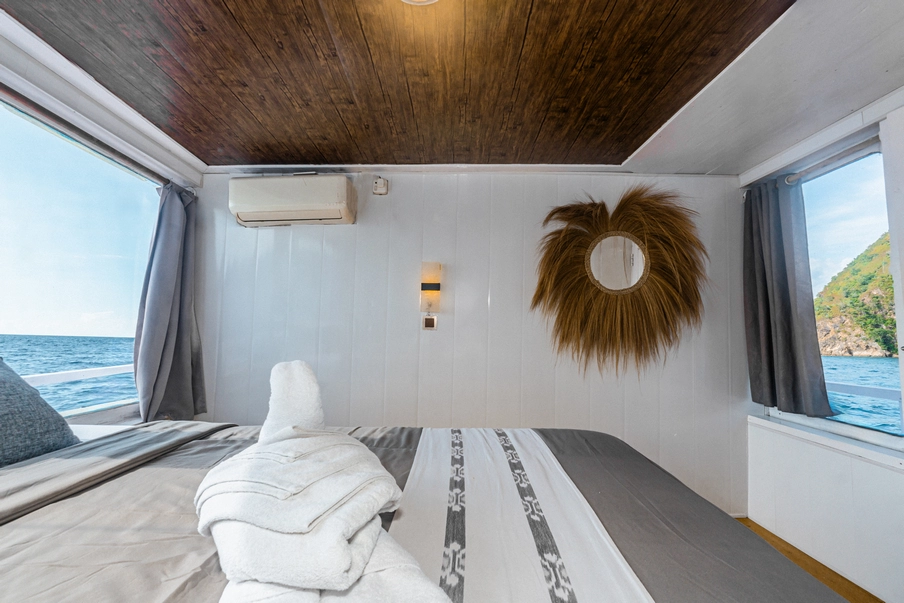 Private Cabin 2