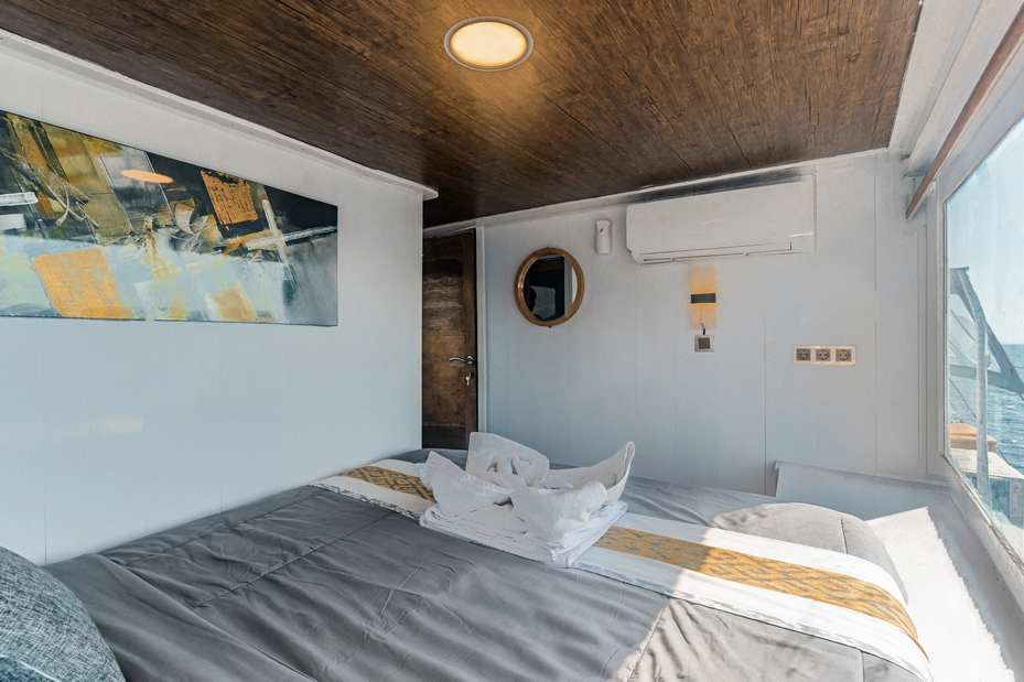 Private Cabin 4