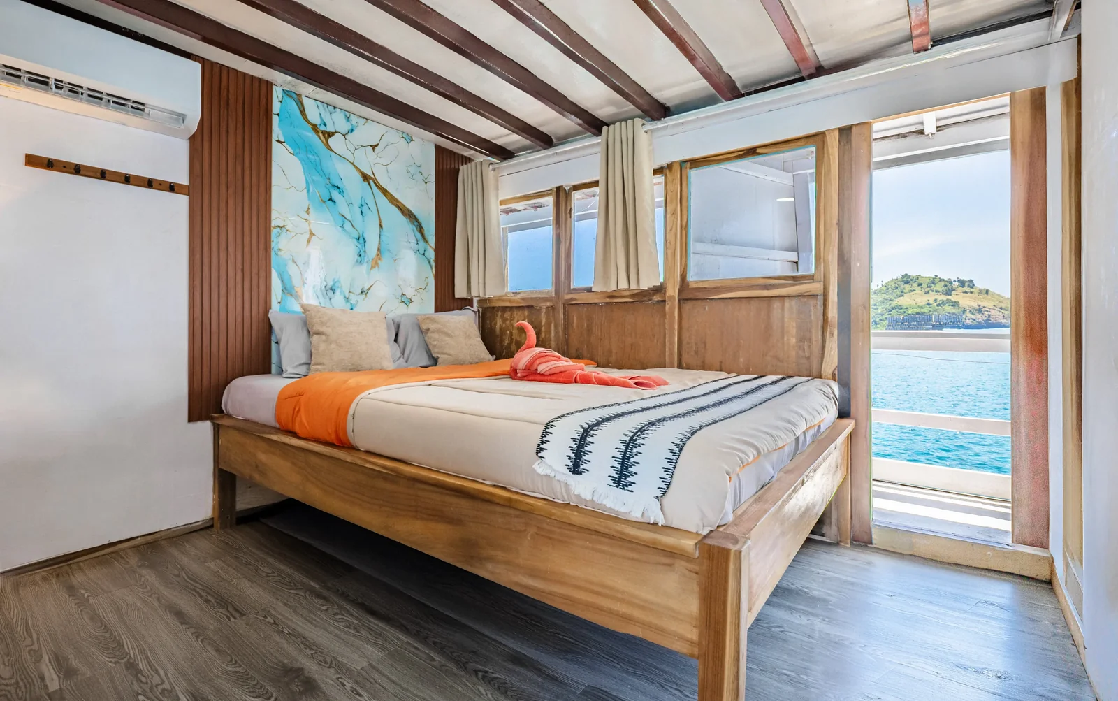 Master Cabin 2