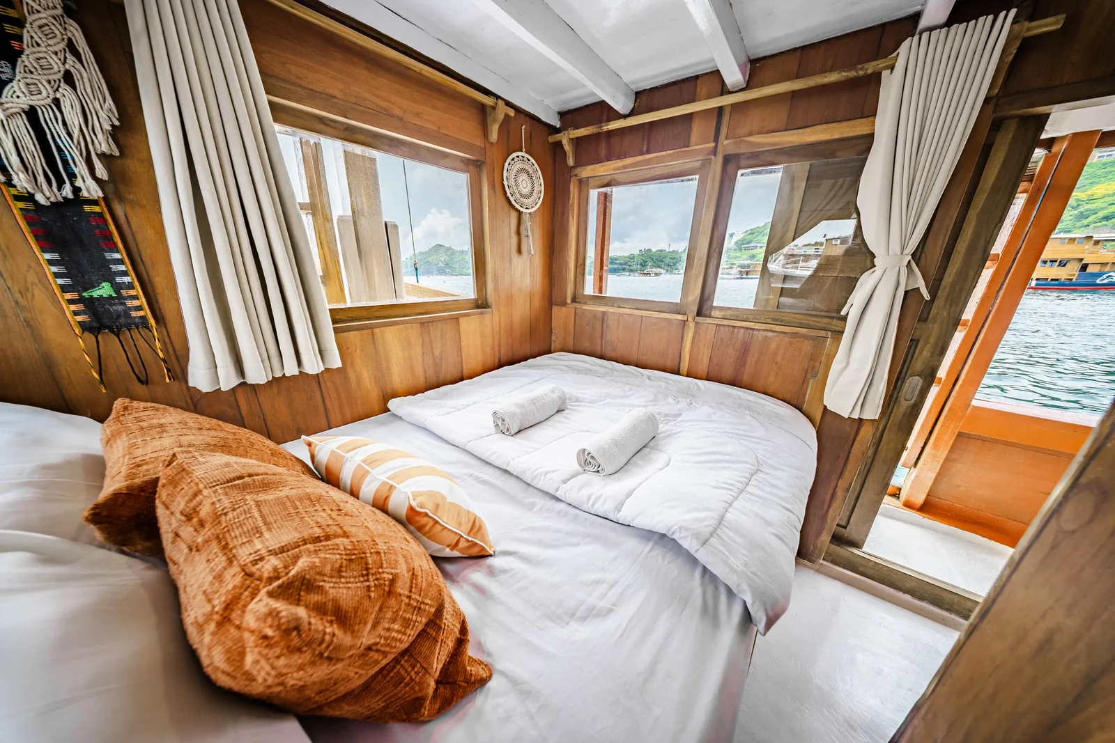 Deluxe Cabin