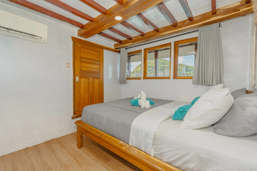 Master Cabin 2