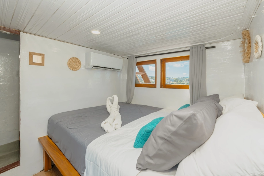 Private Cabin 1