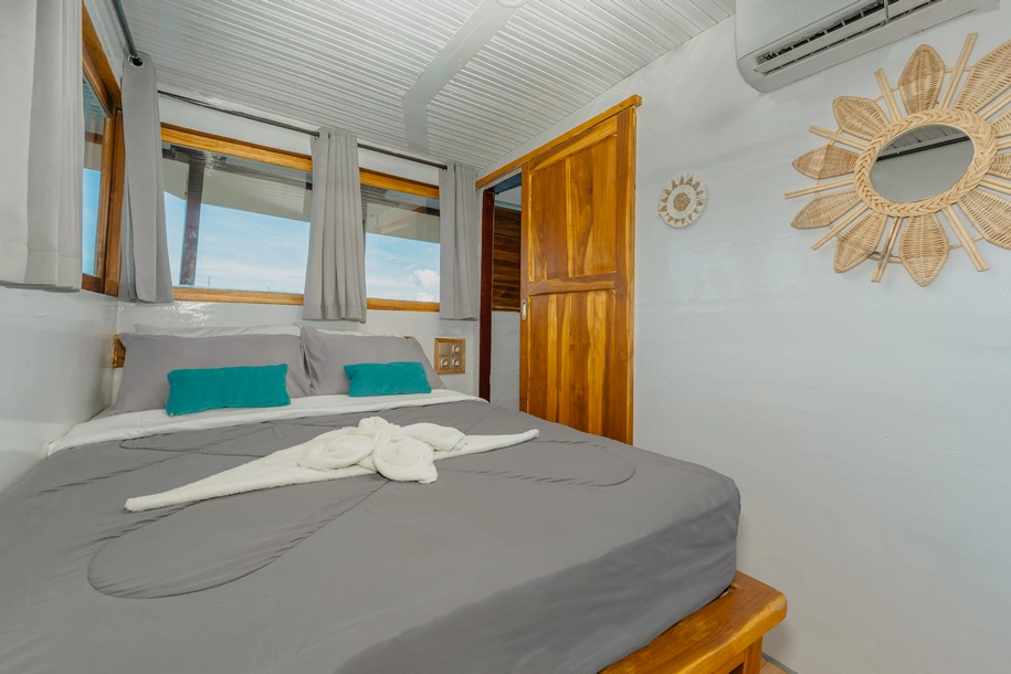 Private Cabin 2