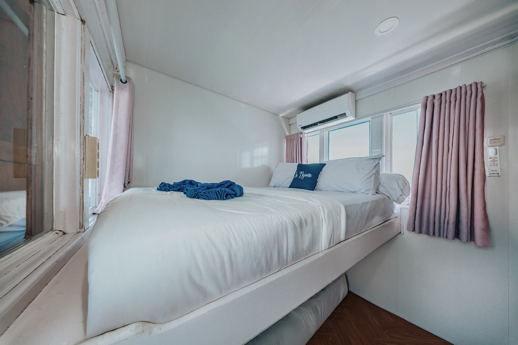 Deluxe Cabin