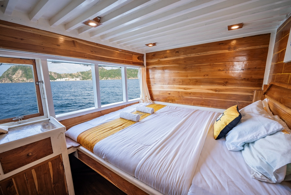 Full Ocean Cabin 2