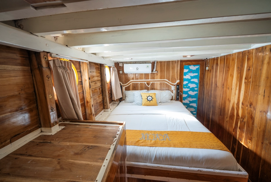 Superior Cabin 2