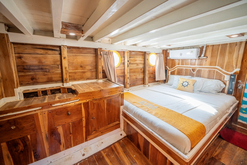 Superior Cabin 2