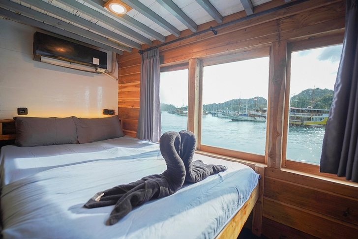 Deluxe Cabin 2