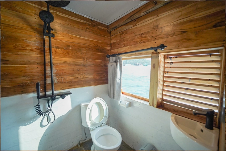 Deluxe Cabin 3